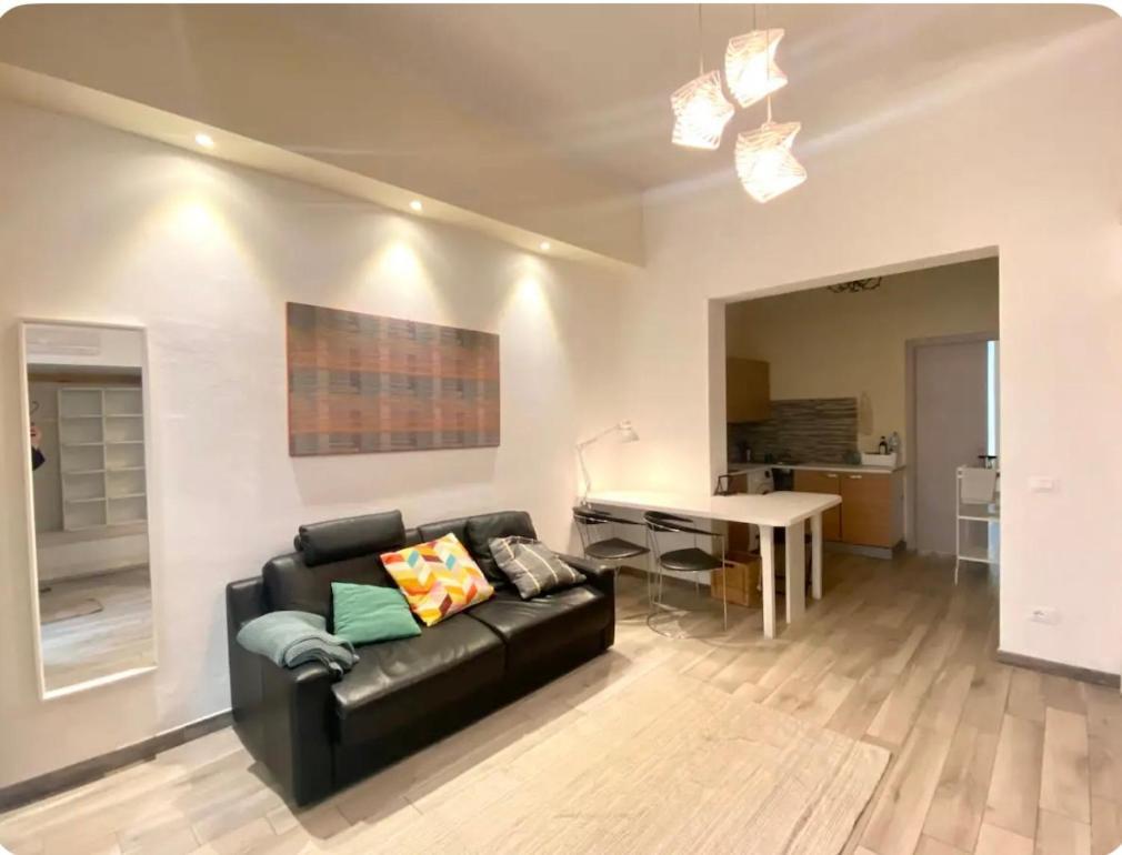 Apartamento Cosy Modern Flat Private Patio Florencia Exterior foto