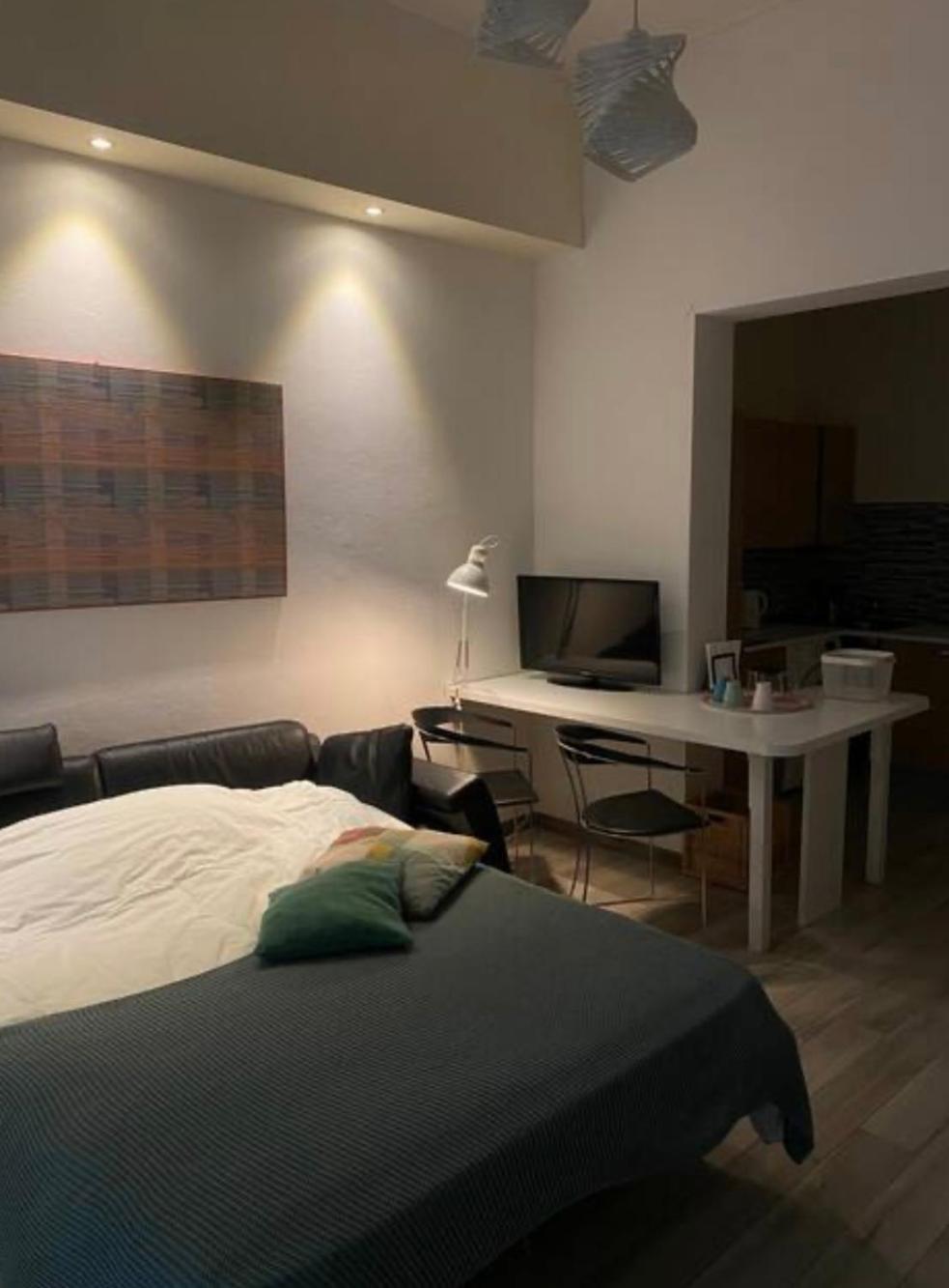 Apartamento Cosy Modern Flat Private Patio Florencia Exterior foto